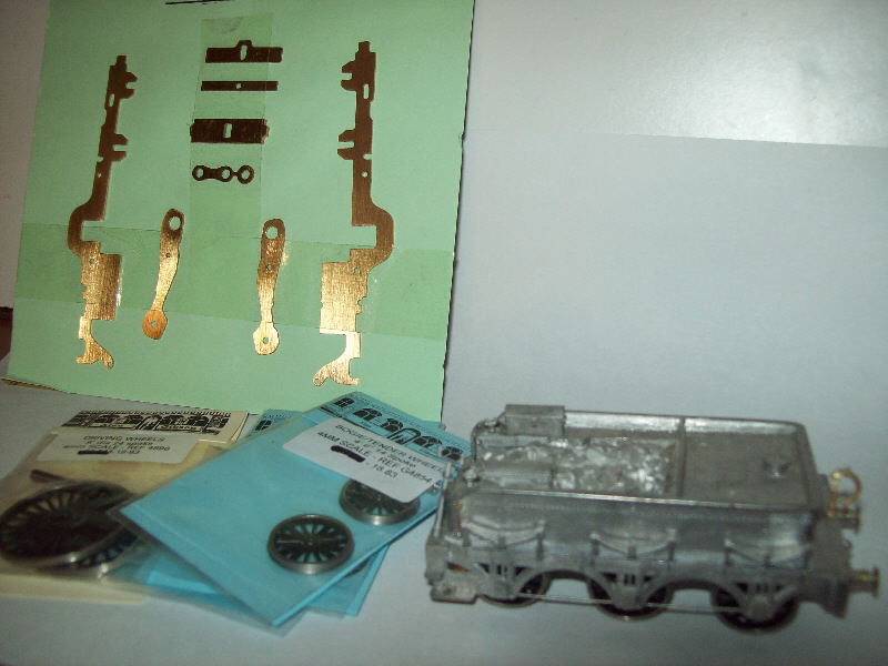 GWR broad gauge Rover class 2-2-2-2 locomotive model